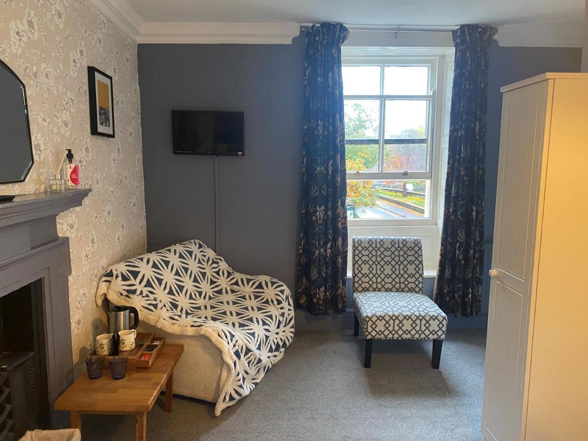 פאטלי ברידג' Talbot House Bed & Breakfast And Tearoom מראה חיצוני תמונה