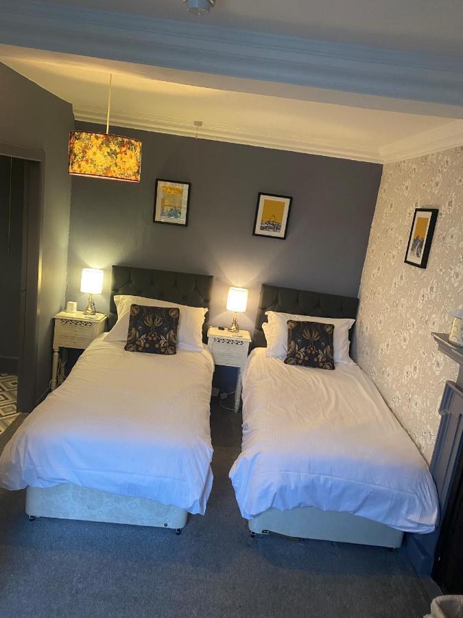 פאטלי ברידג' Talbot House Bed & Breakfast And Tearoom מראה חיצוני תמונה