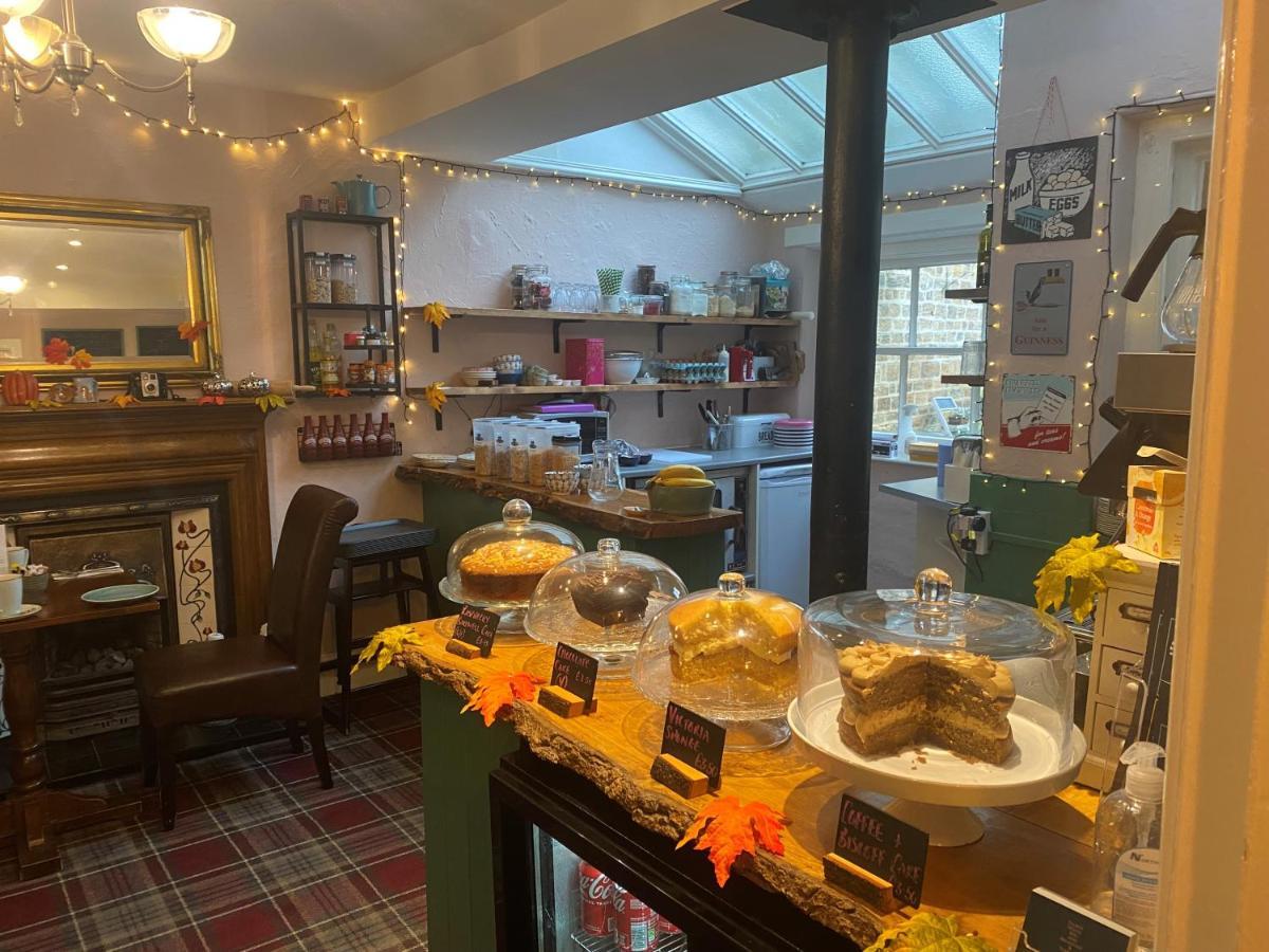 פאטלי ברידג' Talbot House Bed & Breakfast And Tearoom מראה חיצוני תמונה